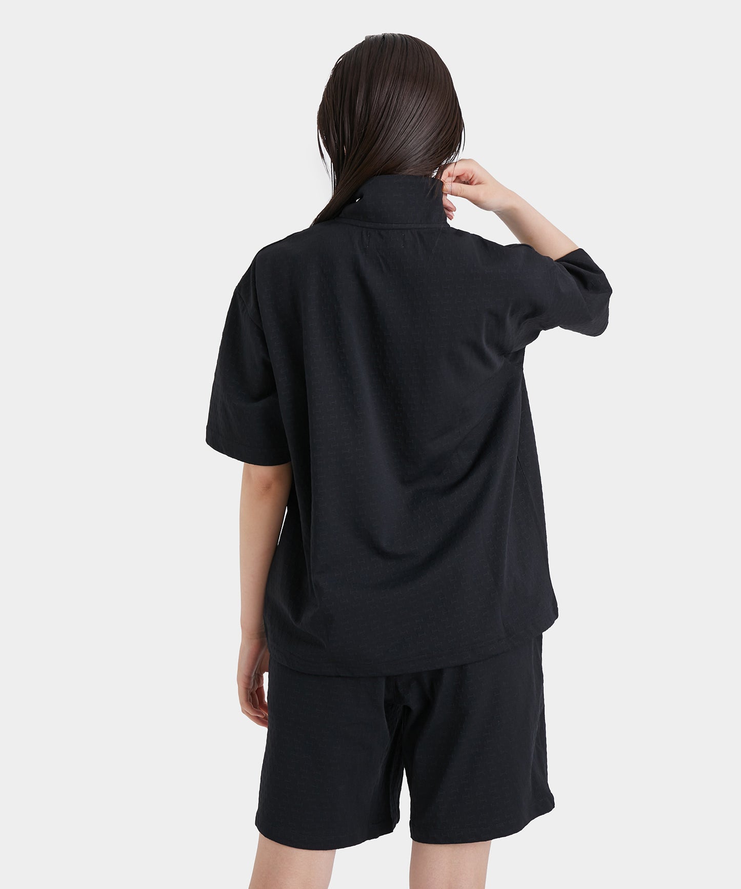 H JACQUARD STAND HALF ZIP SHIRTS