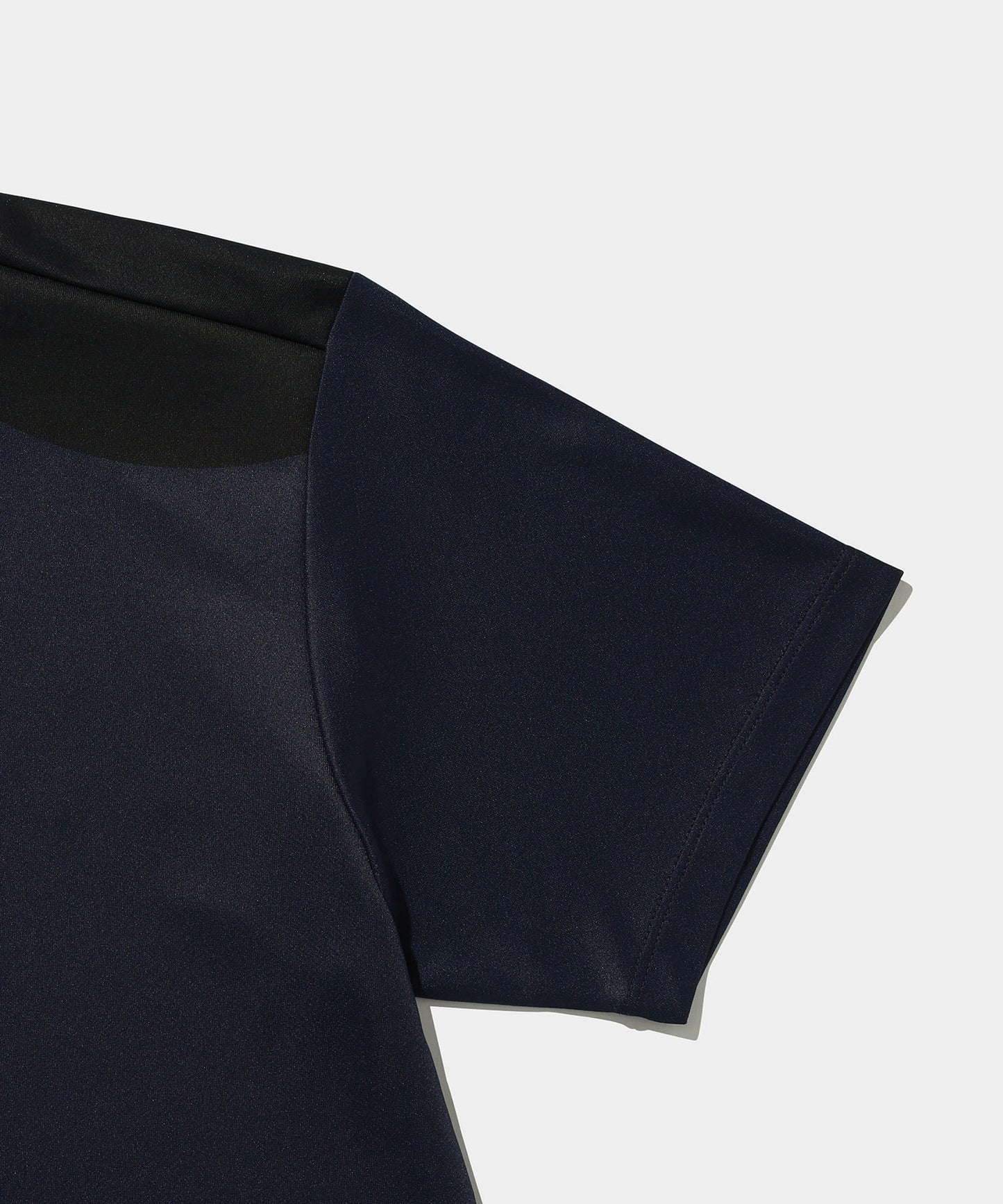Dot motif mockneck top NAVY