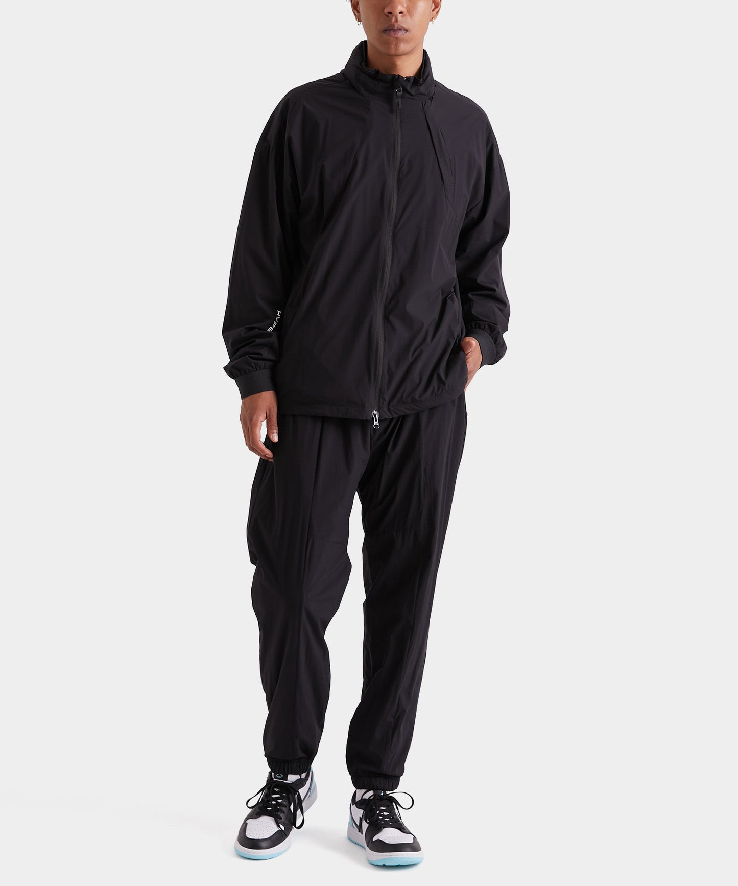 WOVEN NYLON LONG PANTS BLACK