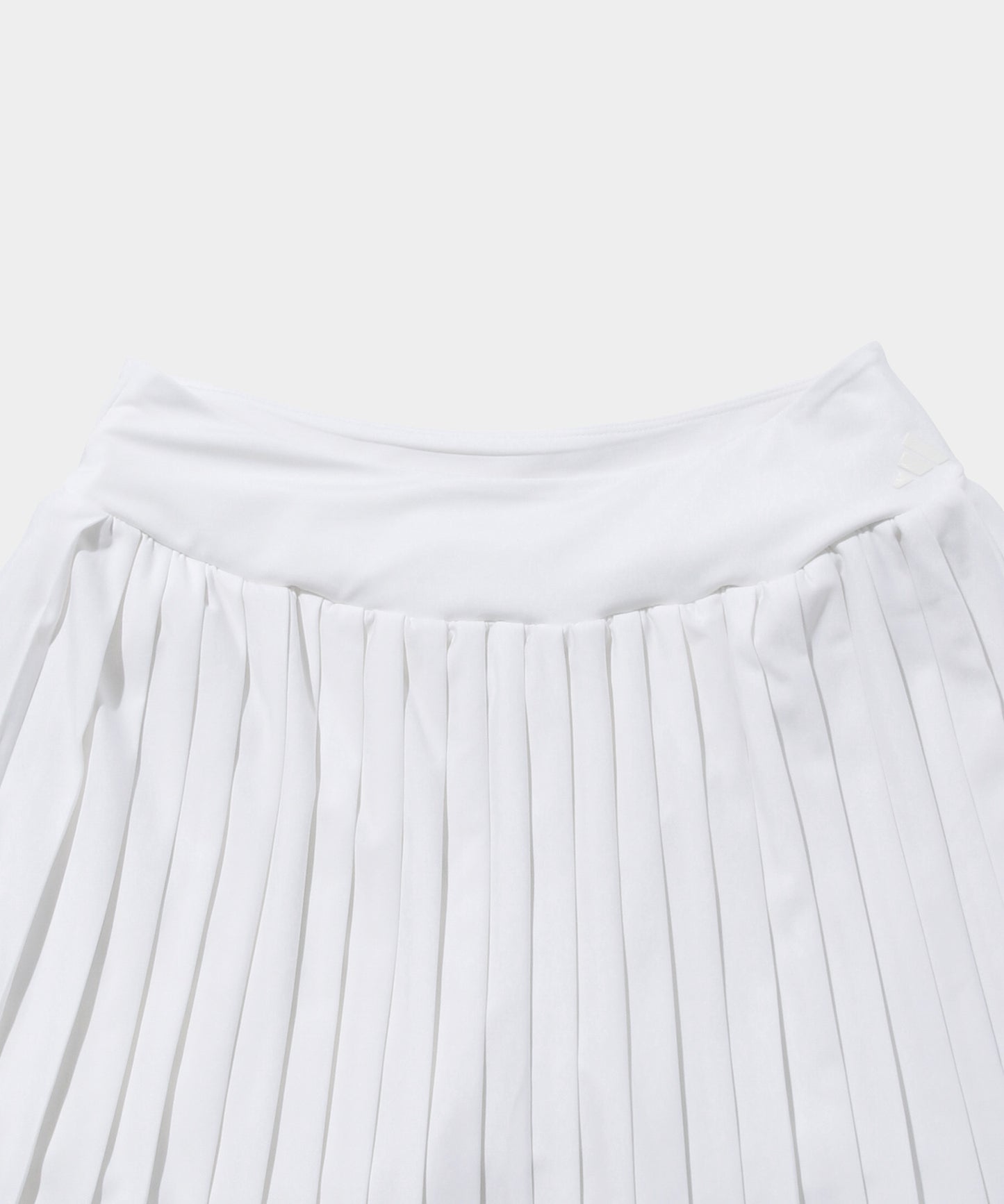 adidas women's ライトウェイト プリーツスカート WHITE
