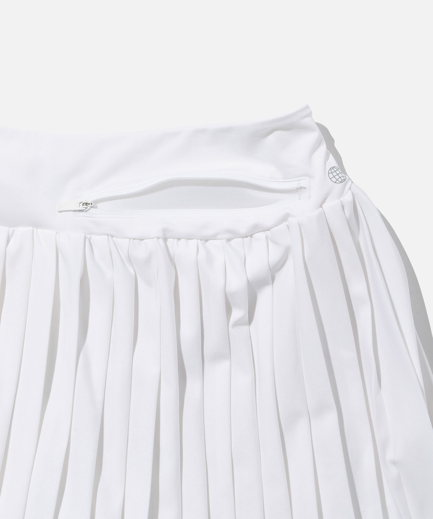 adidas women's ライトウェイト プリーツスカート WHITE