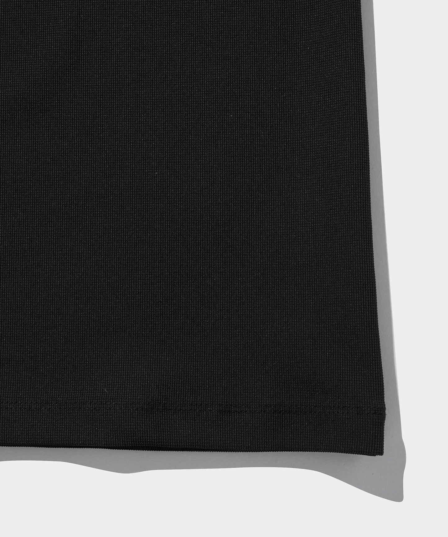 UV WAFFLE MOCK NECK TOP SHORTSLEEVE BLACK