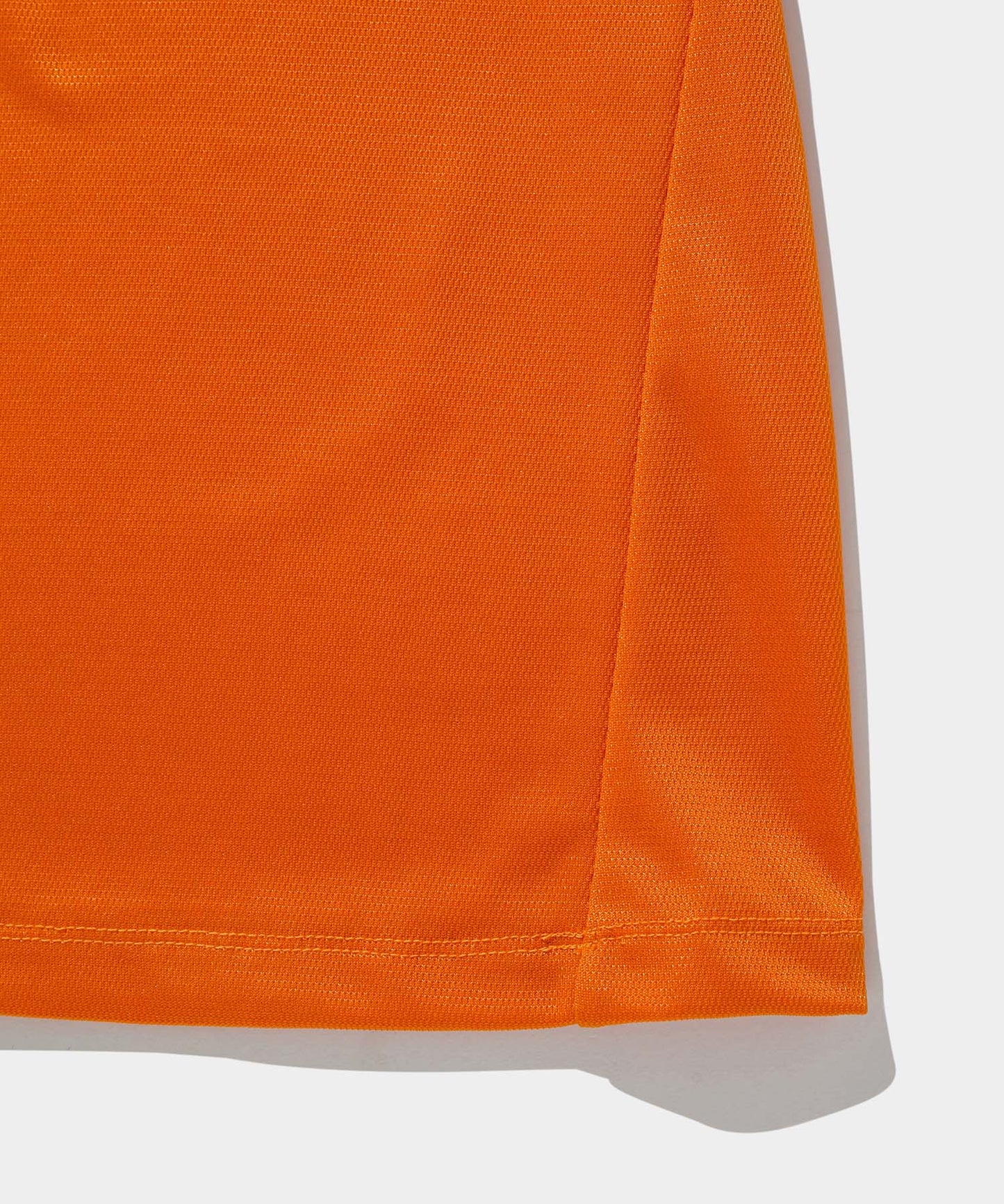 DOT MOTIF MOCK NECK TOP SHORTSLEEVE ORANGE